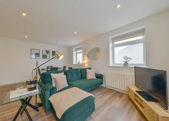 Luxury One Bedroom Apartment St Albans By Central Stays Short Lets & Serviced Accommodation With Free Parking