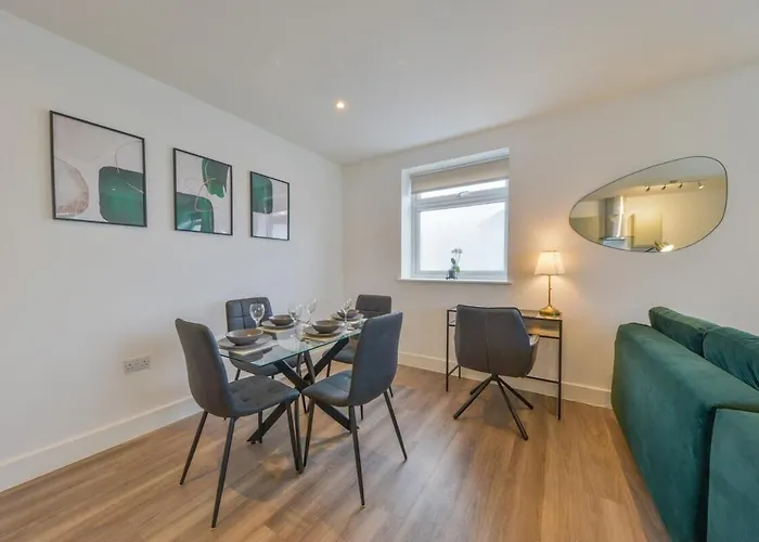 Luxury One Bedroom Apartment St Albans By Central Stays Short Lets & Serviced Accommodation With Free Parking